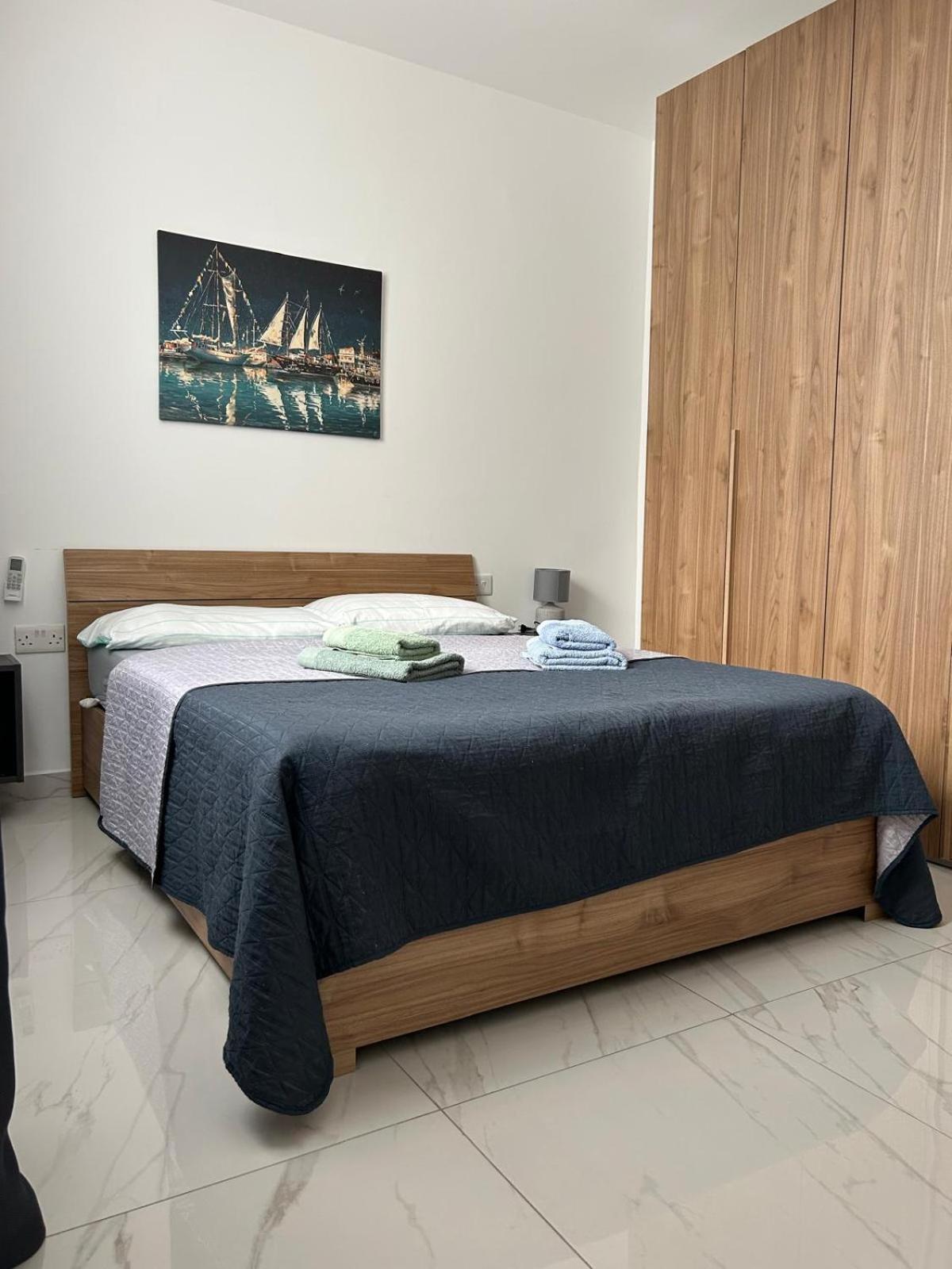Exceptional 3-Bedroom Apartment, Sliema - Tigne Point! Buitenkant foto
